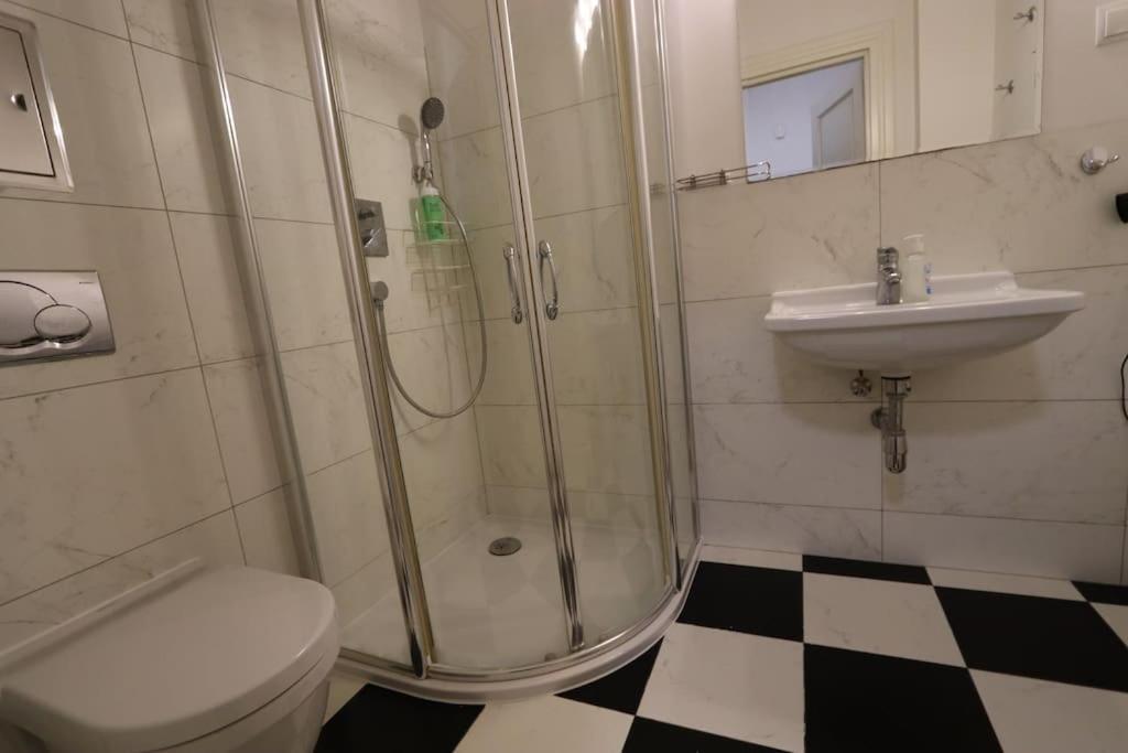 Fantastic Waw - Kp22 Room B Warsaw Ngoại thất bức ảnh